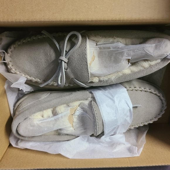 The Slipper Company Women's Tan Moccasins - Picture 4 of 6